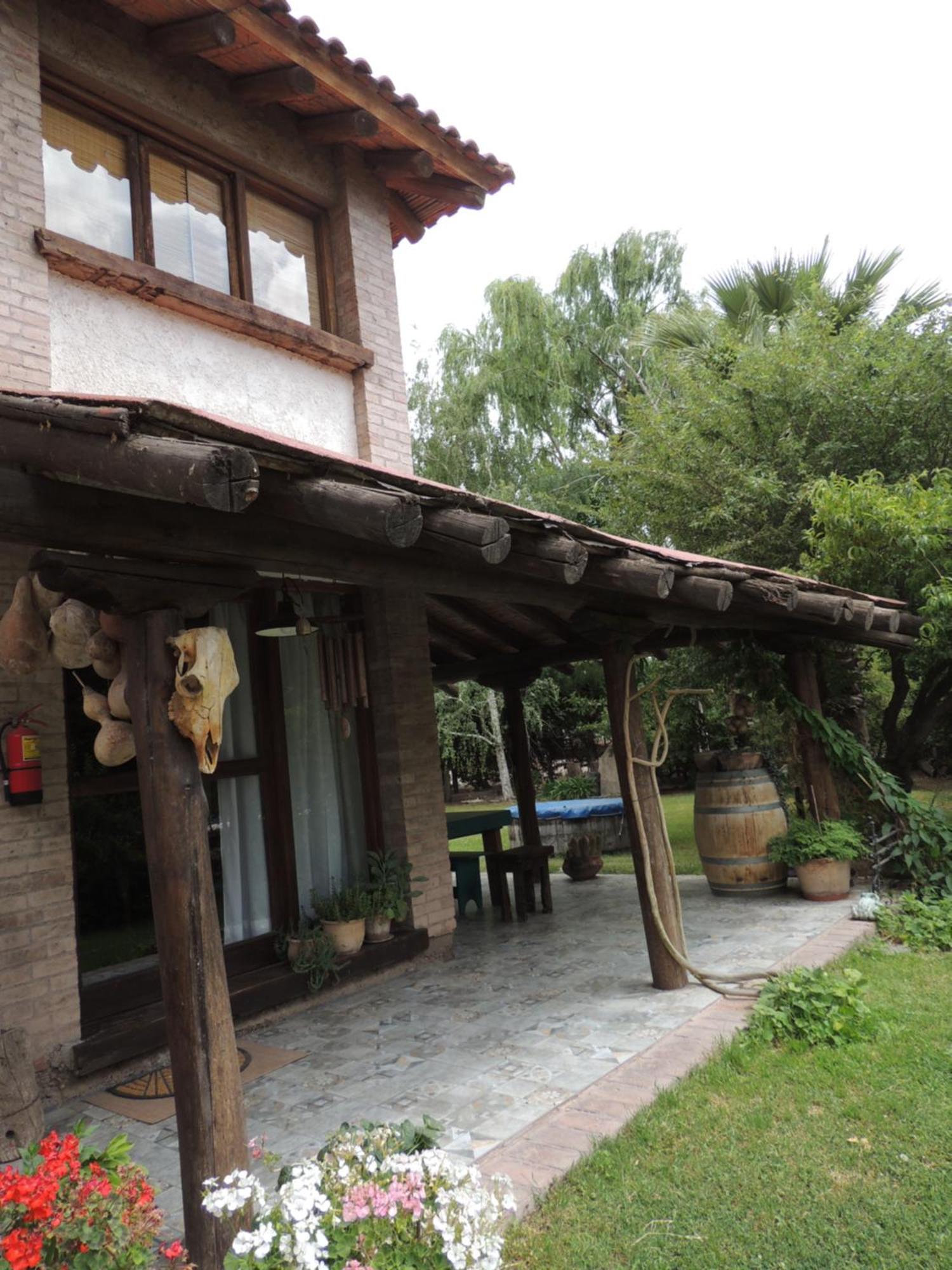 Residencia En Casa De Artista Holiday home Vistalba